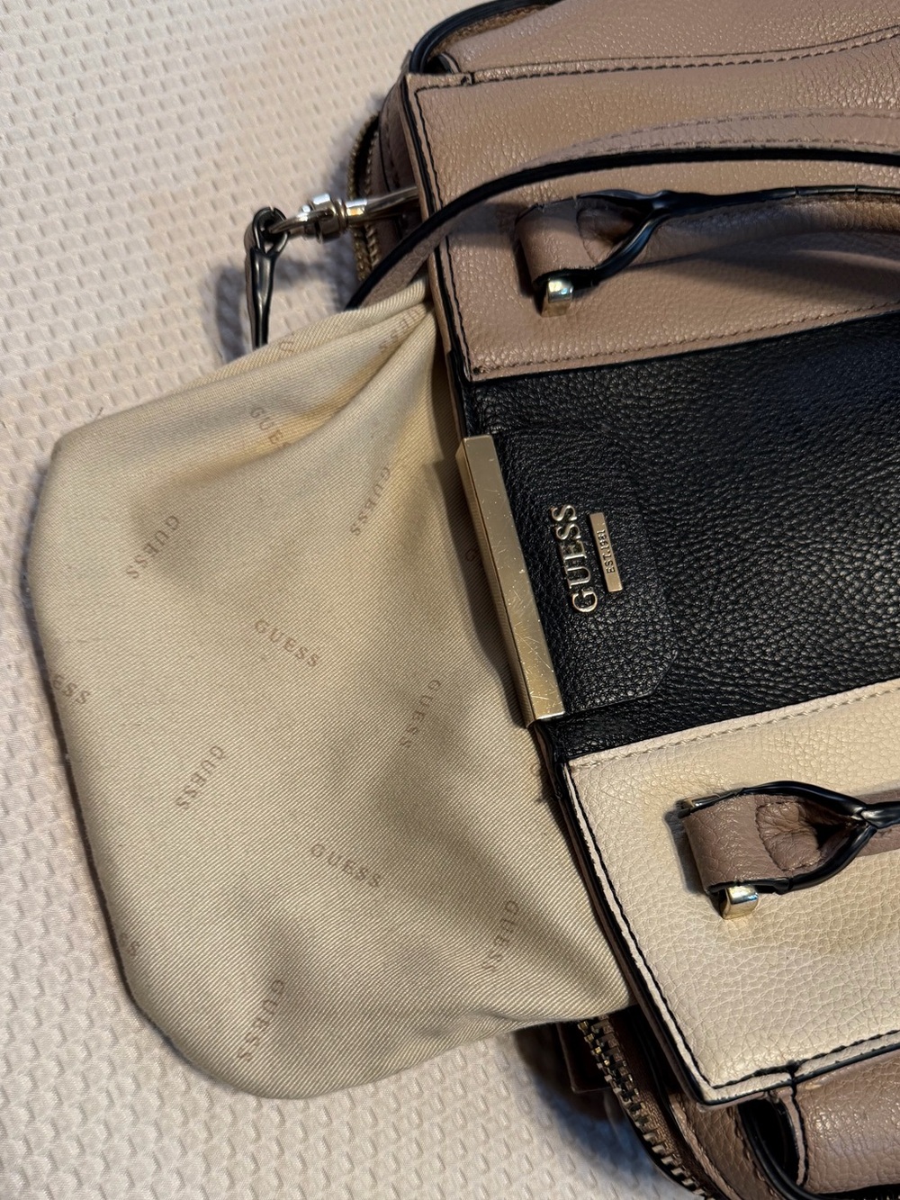 GUESS Ryann Satchel Colorblock Crossbody Handbag Beige Black Cream - Picture 11 of 16